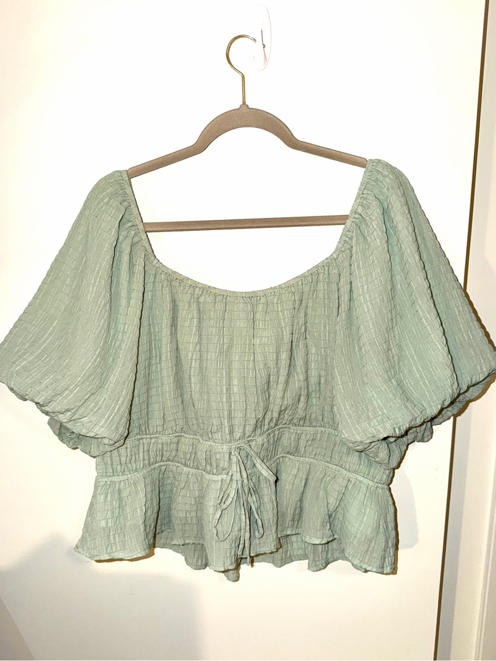 ARULA Sage Green Puff-Sleeve Blouse
